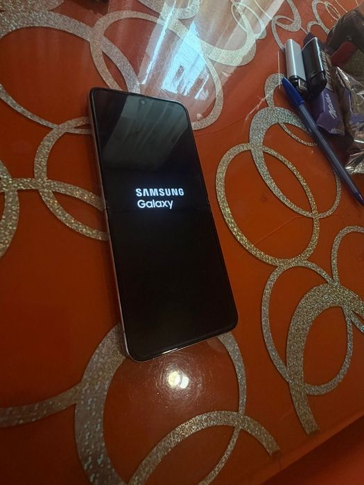 Vand Samsung Galaxy Z Flip 5