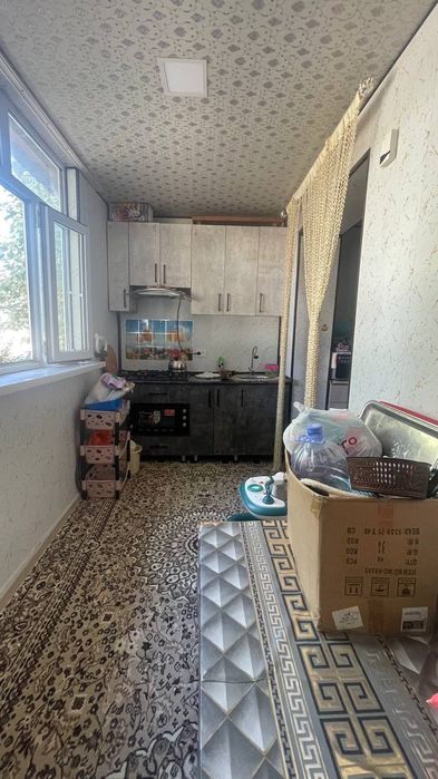 Srochna 3 xonalik uy sotiladi