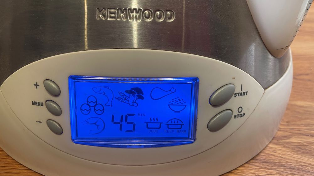 Aparat de gătit cu abur