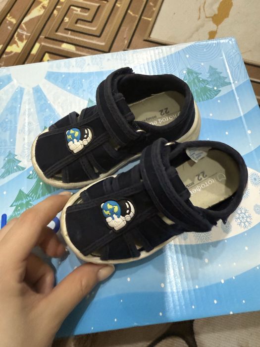 Продам сандали детские размер 22
