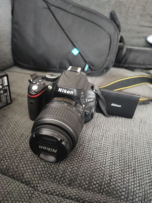 Camera foto NIKON DSLR D5100