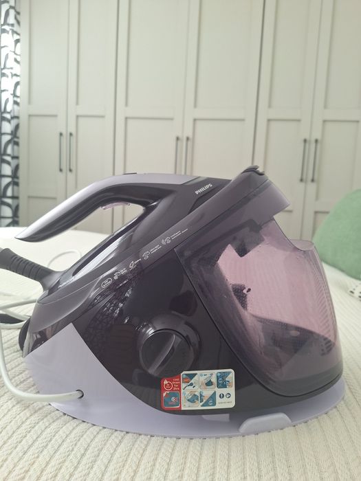 Ютия с парогенератор Philips PerfectCare 7000 Series PSG7150/30