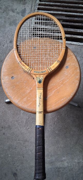 Rachete   de  tenis  profesionale