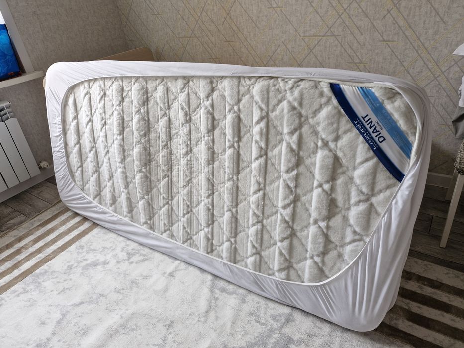 Продается Матрац 90×200