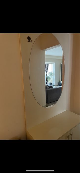 Inchiriez apartament