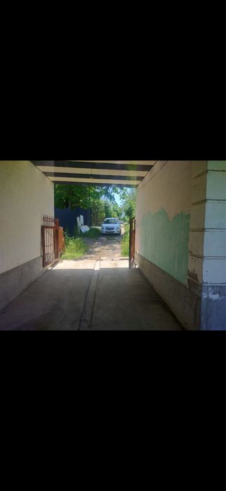 Срочно продаетсия дача в паркенте 12сотих 7комнот