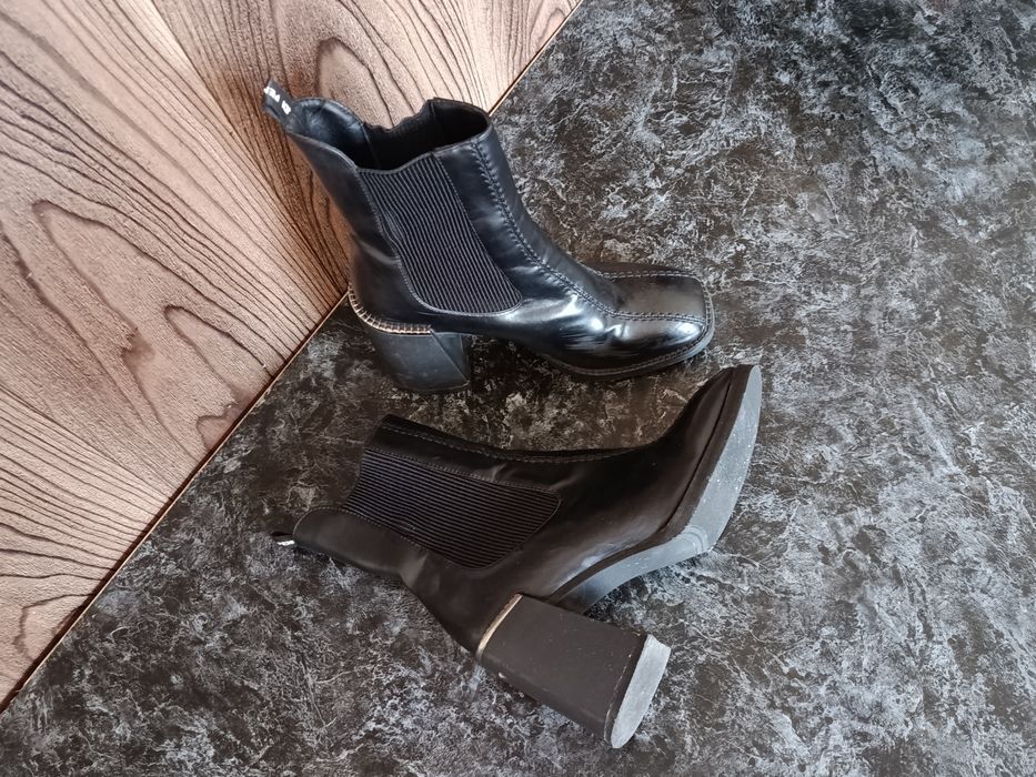 Ботильоны на широком каблуке