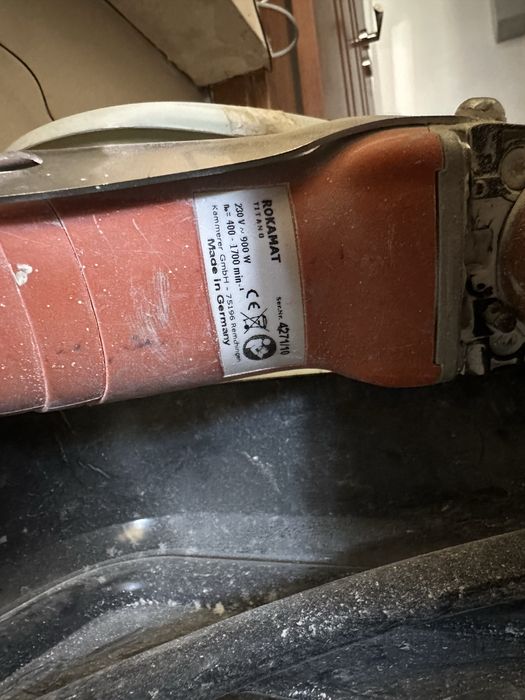 Rokomat Жираф за шлайфане на стени