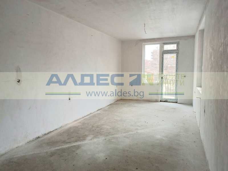 Продава се Двустаен апартамент в София, Овча купел 1 - 73 кв.м за 2466 €/кв.м - Снимка #2