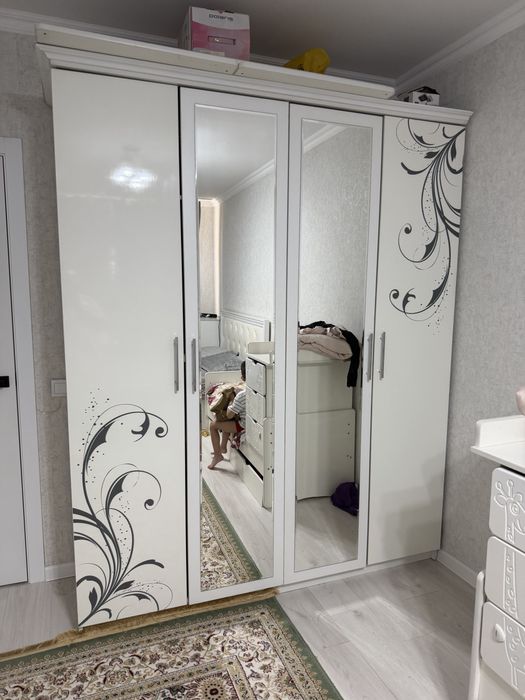 Продаю бу спальный гарнитур