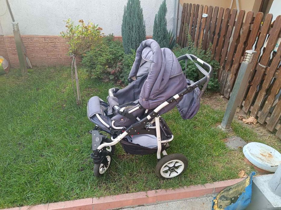 Бебешка количка 3 в 1