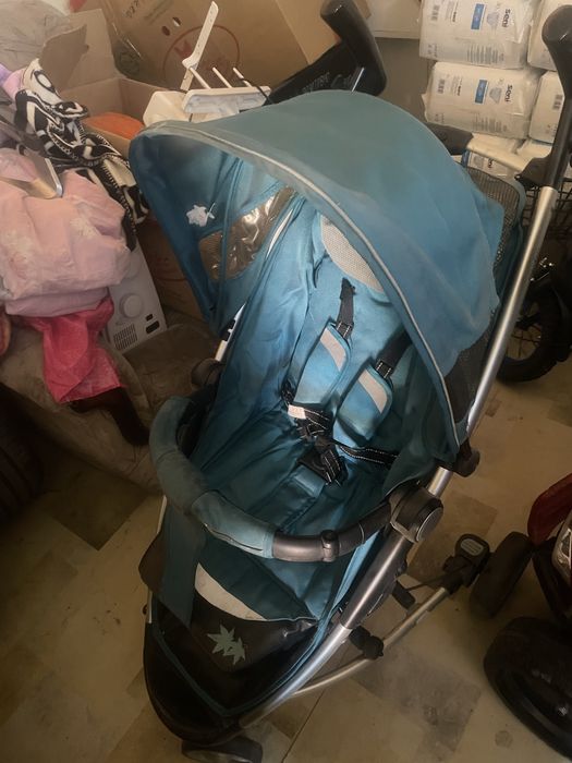 Коляска прогулочная