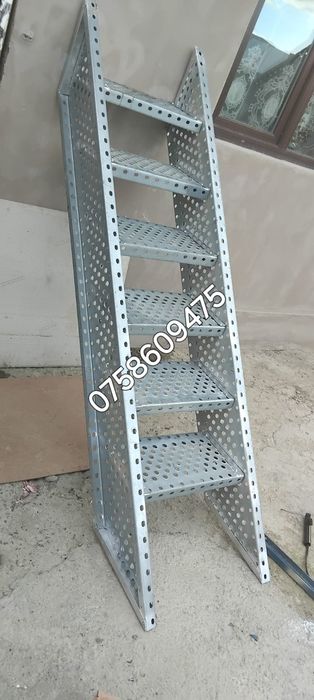 Scări metalice zincate 80x27