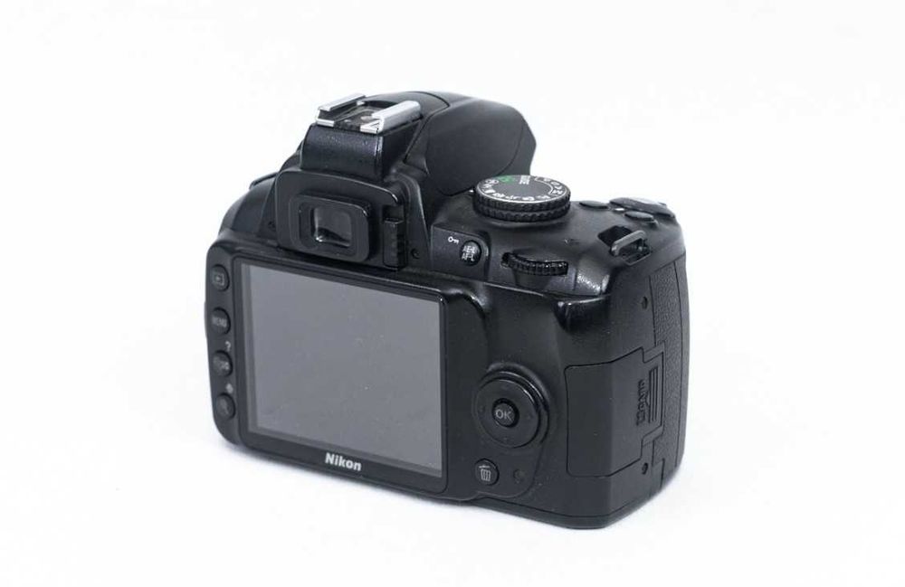 Nikon D3000 - BODY - Defect