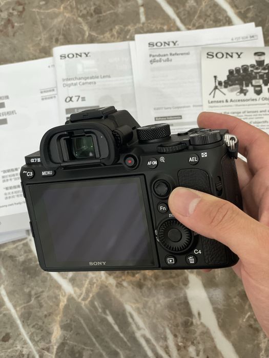 Продам Sony A7 III