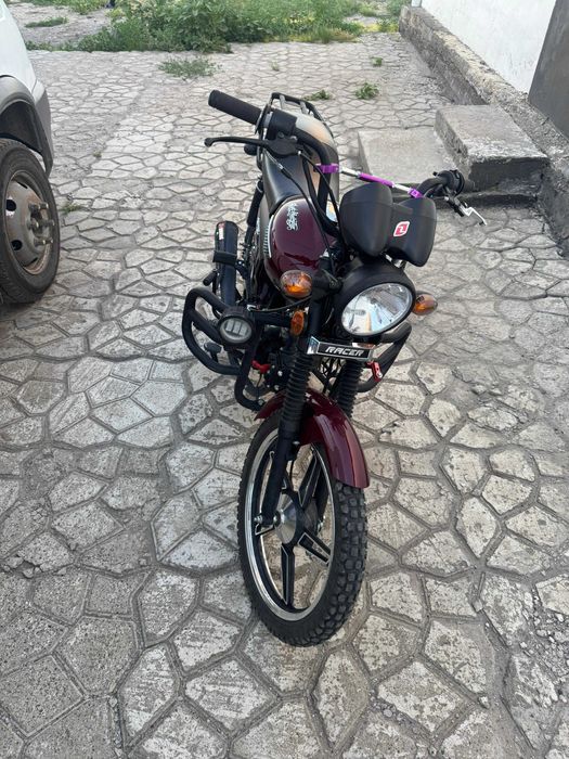 Продам мотоцикл в хорошем состояний.