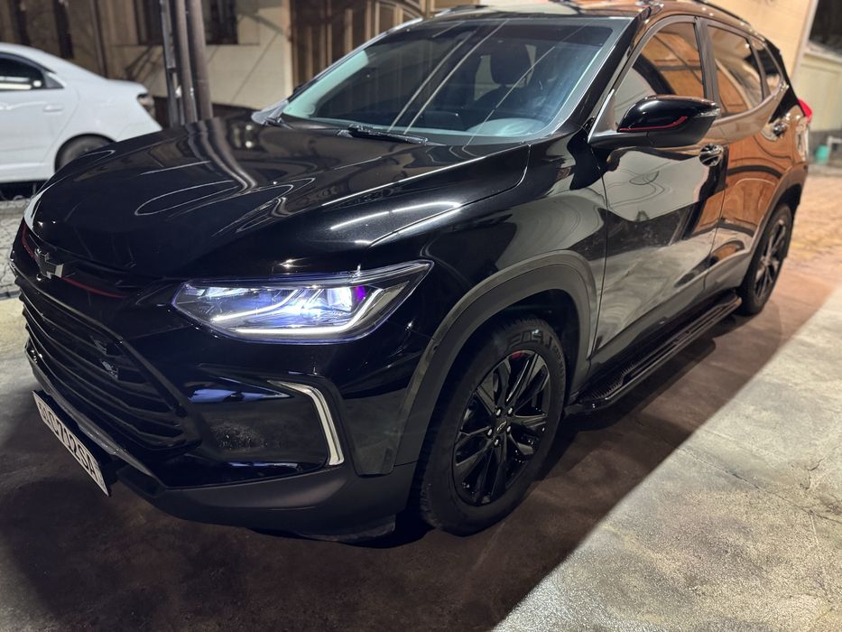 Tracker redline  год 2021