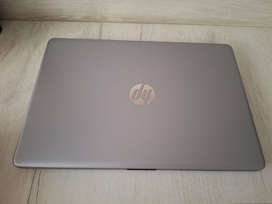 Dezmembrez Hp 250 G8