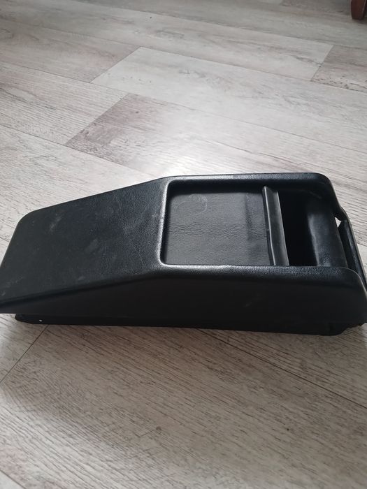 Хлебница на мерседес 124