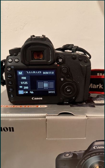 Фотоаппарат Canon 5D mark 4