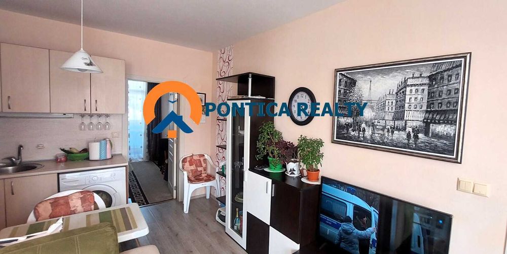 Двустаен апартамент в центъра на стария град Поморие