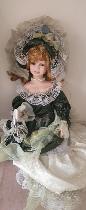 Продам фарфоровые кукол