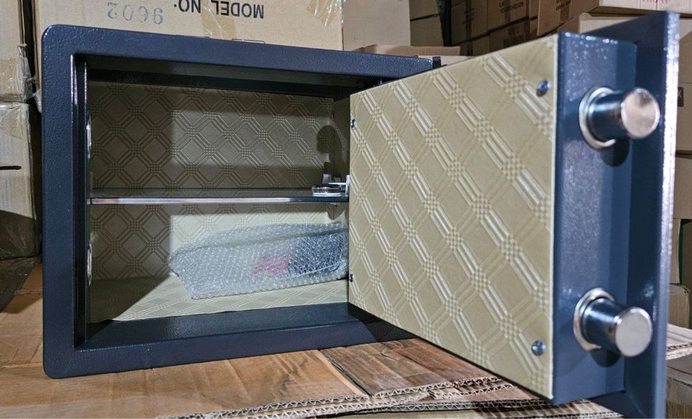 Arujene seyf qurol seyflar atpechatka