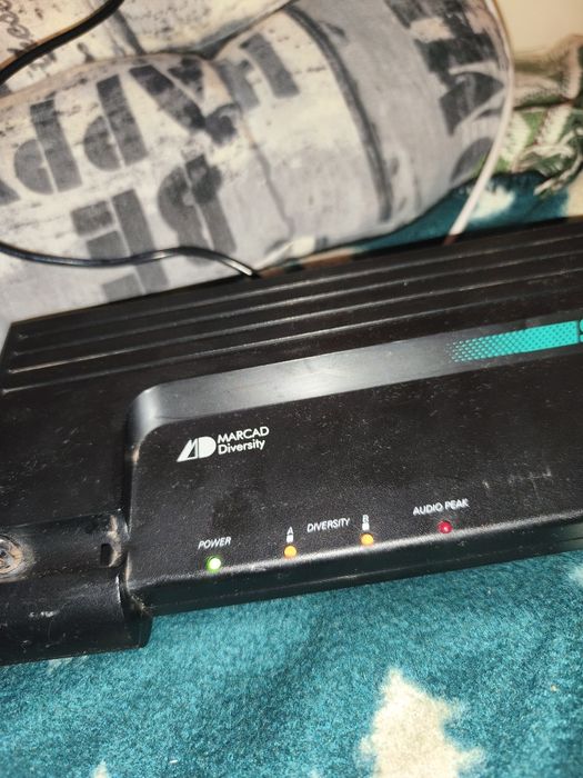 Shure marcad t4 diversity, receptor wireless microfon, singur