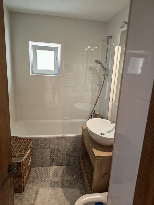 Închiriez apartament 3 camere Oanacea Tatarasi