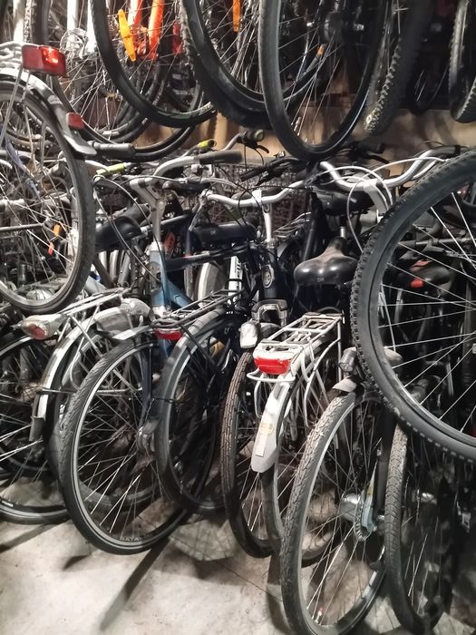 Vând bicicleta aduse din străinătate,diferite mărci și mărimi la pretu