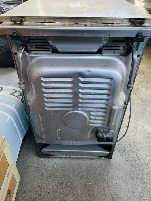 Газовая плита Индезит.