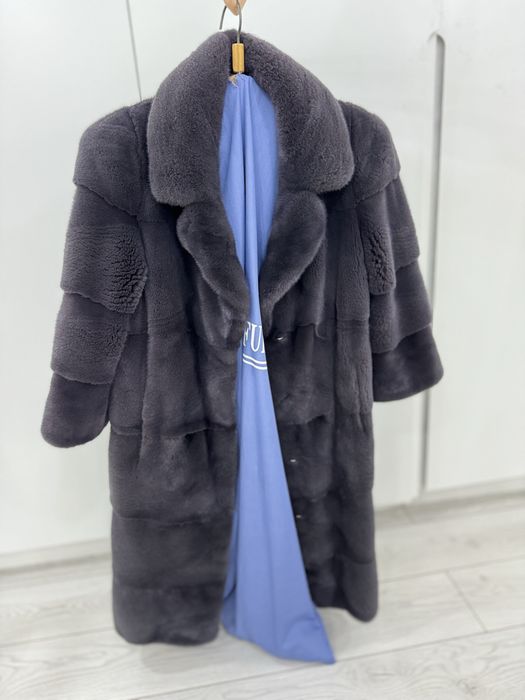 Продам норковаю шубу