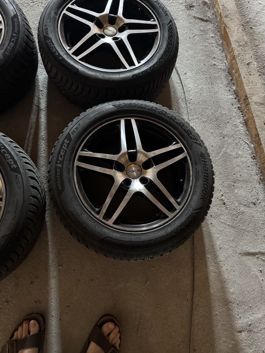Set 4 jante Dezent R16 + anvelope iarnă Hankook 215/55 R16 Volvo