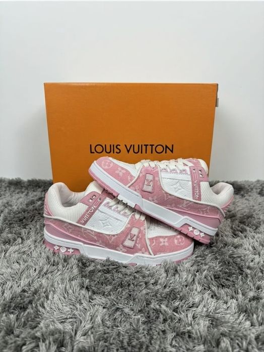 Adidasi LV Trainer Roz - Full Box Adidasi Fete