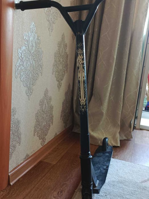 Самокаты, скейтборд