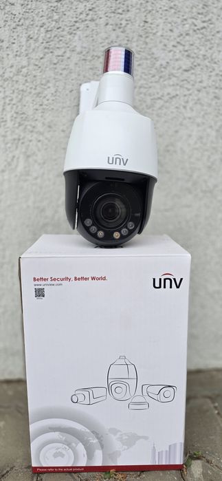 Camera de supraveghere IP mini-PTZ seria LightHunter 5 MP, zoom optic