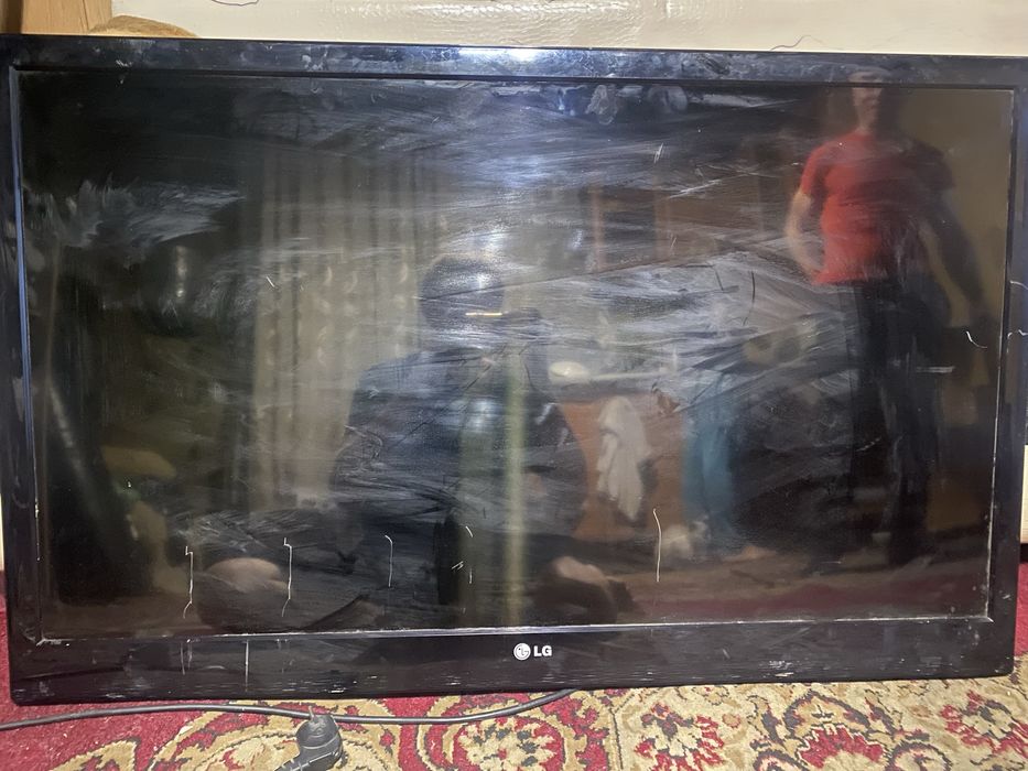 Продам телевизор