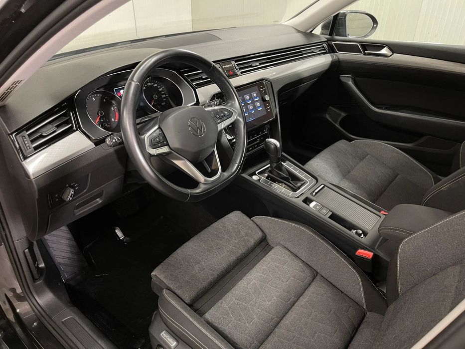 VOLKSWAGEN Passat 2023 — imagine 5