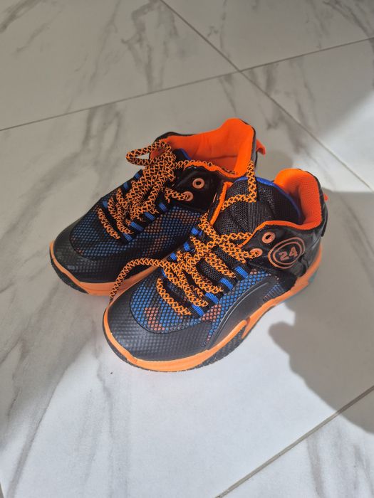 Кроссовки детские