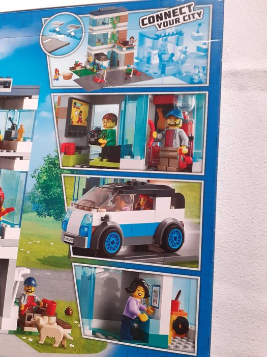 Lego City 60291 Casa familiei, set nou, sigilat, de cadou