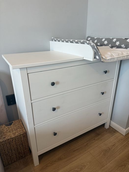 Comodă Hemnes cu masă de înfășat