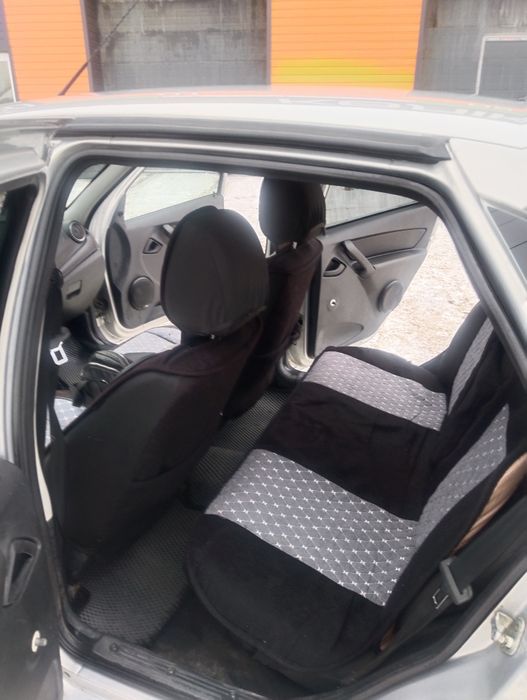 Продам авто машину лада гранта