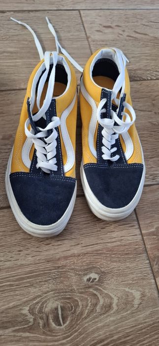 Pantofi vans galbeni