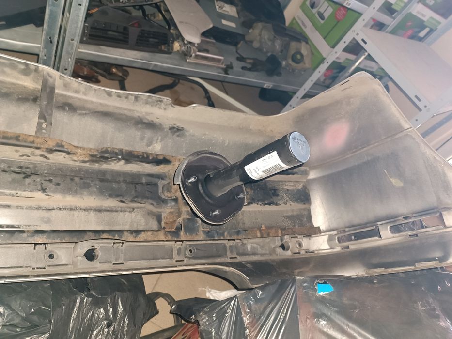 Задна броня с гредата за BMW E46 Compact 2001