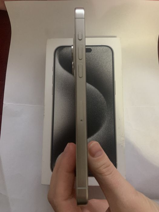 Iphone 15 pro max 256gb impecabil 10/10 cumparat de nou cu factură  la el
