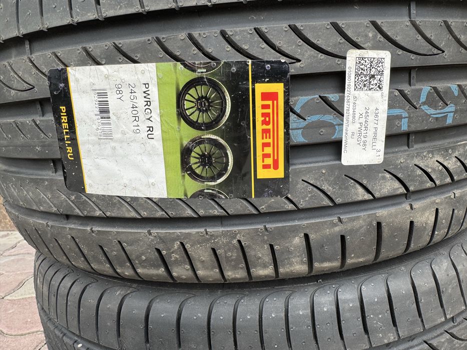 Pirelli Powergy 245/40/19