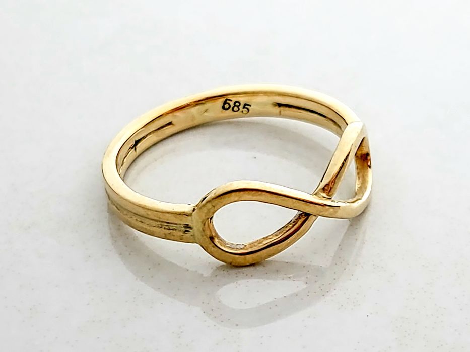 Inel din aur 14K model Infinit – mărimea 53, gramaj 2,34 gr