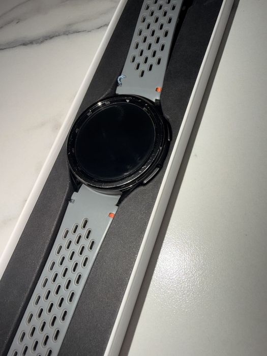 Samsung Galaxy Watch 6 Classic