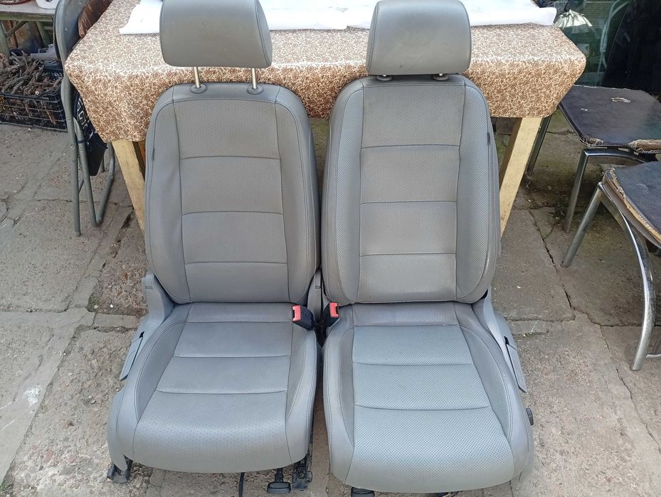 Продавам кожен салон за Фолксваген Джета МК5