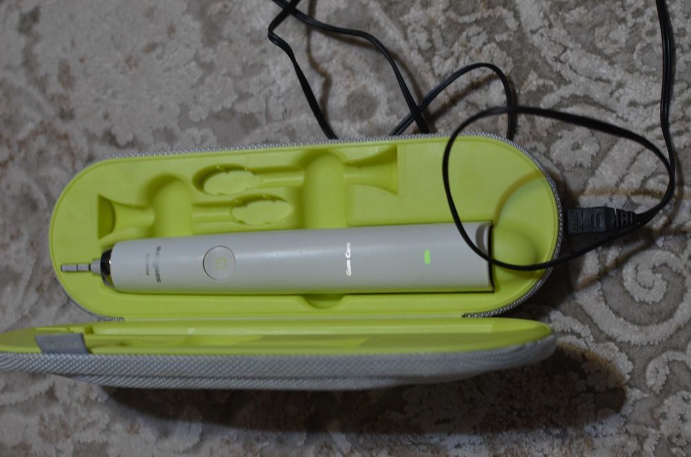 Periuta electrica dinti Philips Sonicare Diamond Clean HX939incarcator